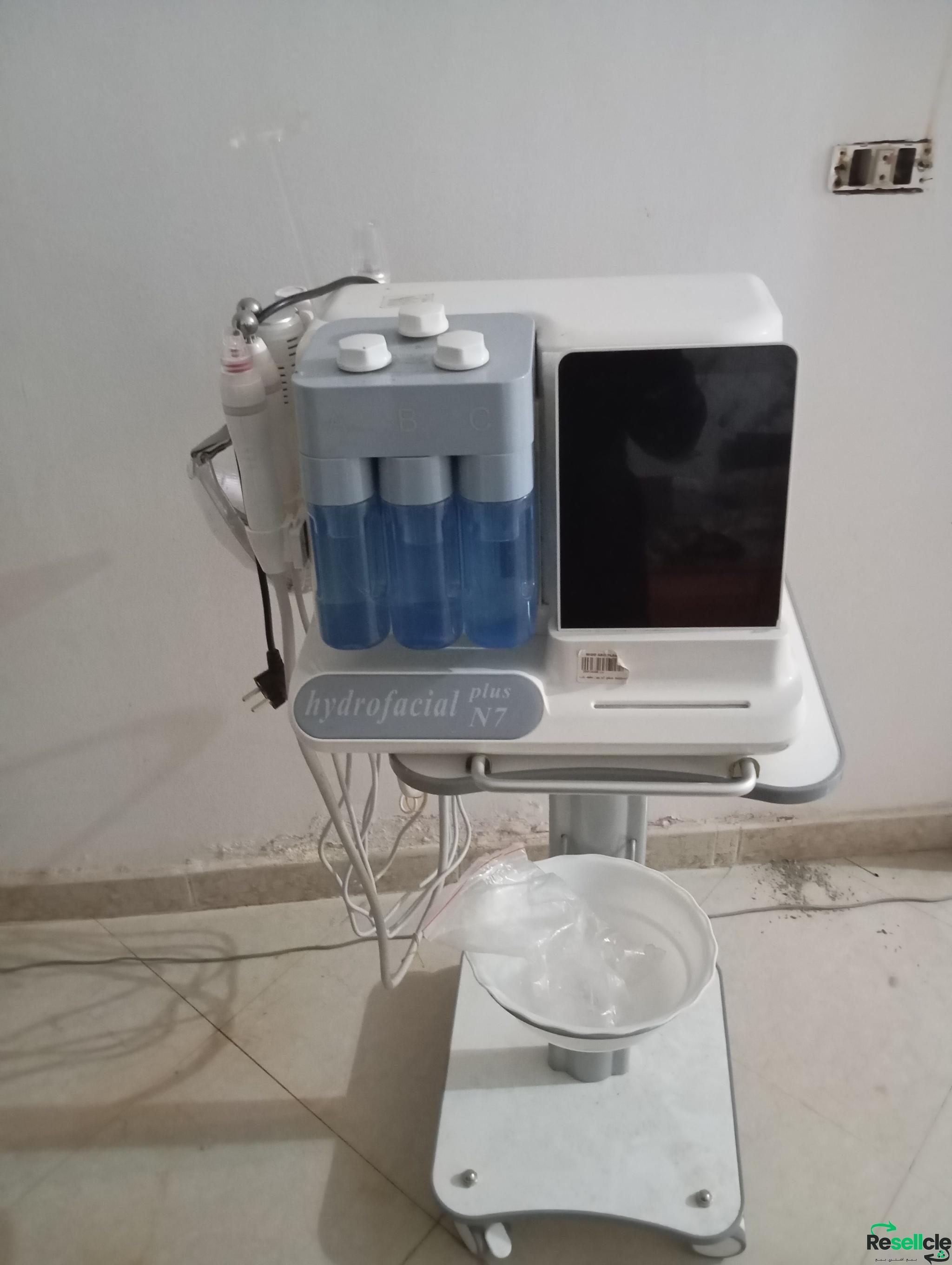 جهاز تنظيف البشره