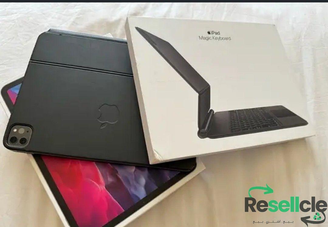 iPad Pro 11-inch (2nd generation) 256GB (Magic KeyboardArabic-English)