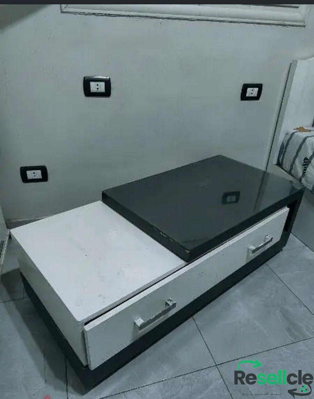 ترابيزة ليڤينج بدرج
