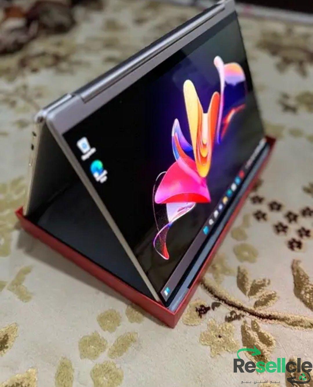 laptop lenovo yoga 9 core i7 - 16 GB RAM 13th generation