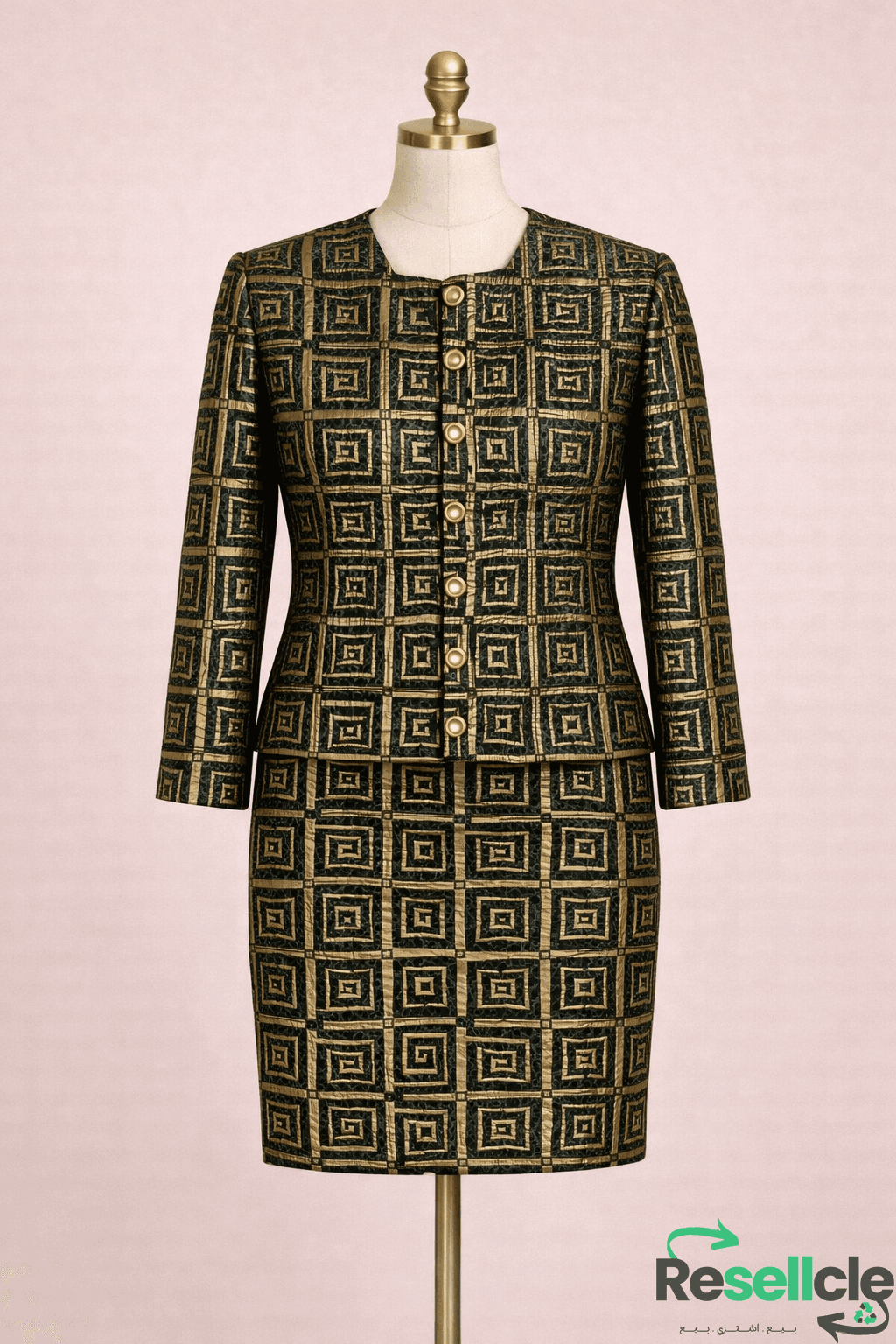 طقم أنيق من قطعتين (جاكيت ( بليزر ) وتنورة) – Julie & Leonard Suite  مقاس Large